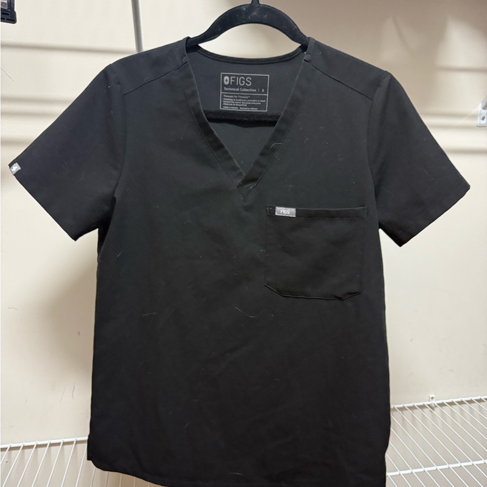 Figs Women’s Catarina One Pocket Short Sleeve Scrub Top